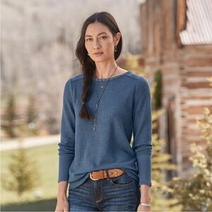 Sundance blue thermal waffle knit  top M
